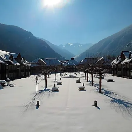Village Club Les Balcons Des Pyrenees Szálloda Bagnères-de-Luchon